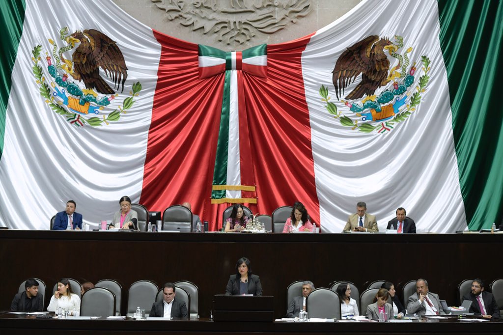 Irma_Sandoval's tweet photo. En mi comparecencia ante el Pleno de la @Mx_Diputados señalé que la peor herencia del neoliberalismo fue la corrupción que desde la @SFP_mx y el @GobiernoMX hoy estamos combatiendo con pasos firmes. https://t.co/xrWTXzZGbZ