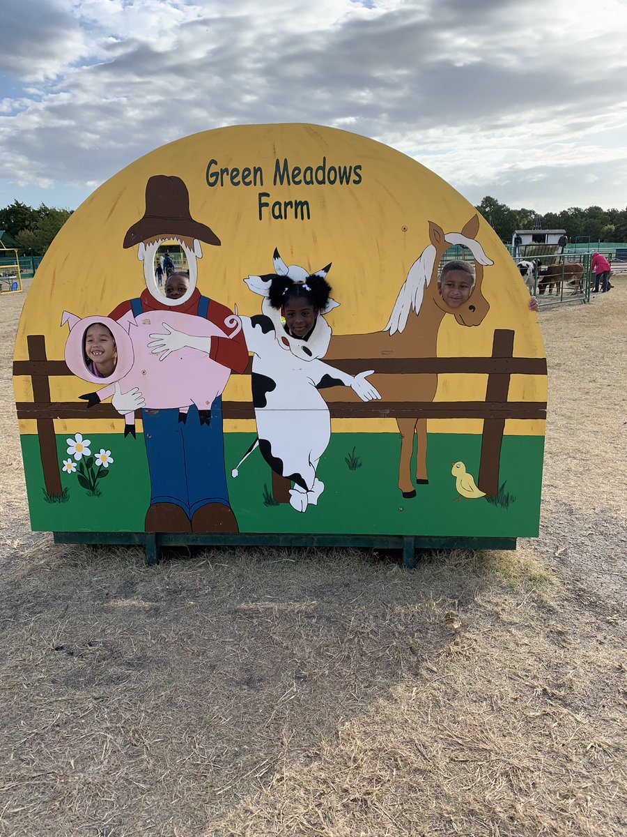 MissCox23's tweet photo. I think it’s safe to say our field trip was a success! #DestinationRestoration #HPHigh5 https://t.co/2WWFtMBQe1