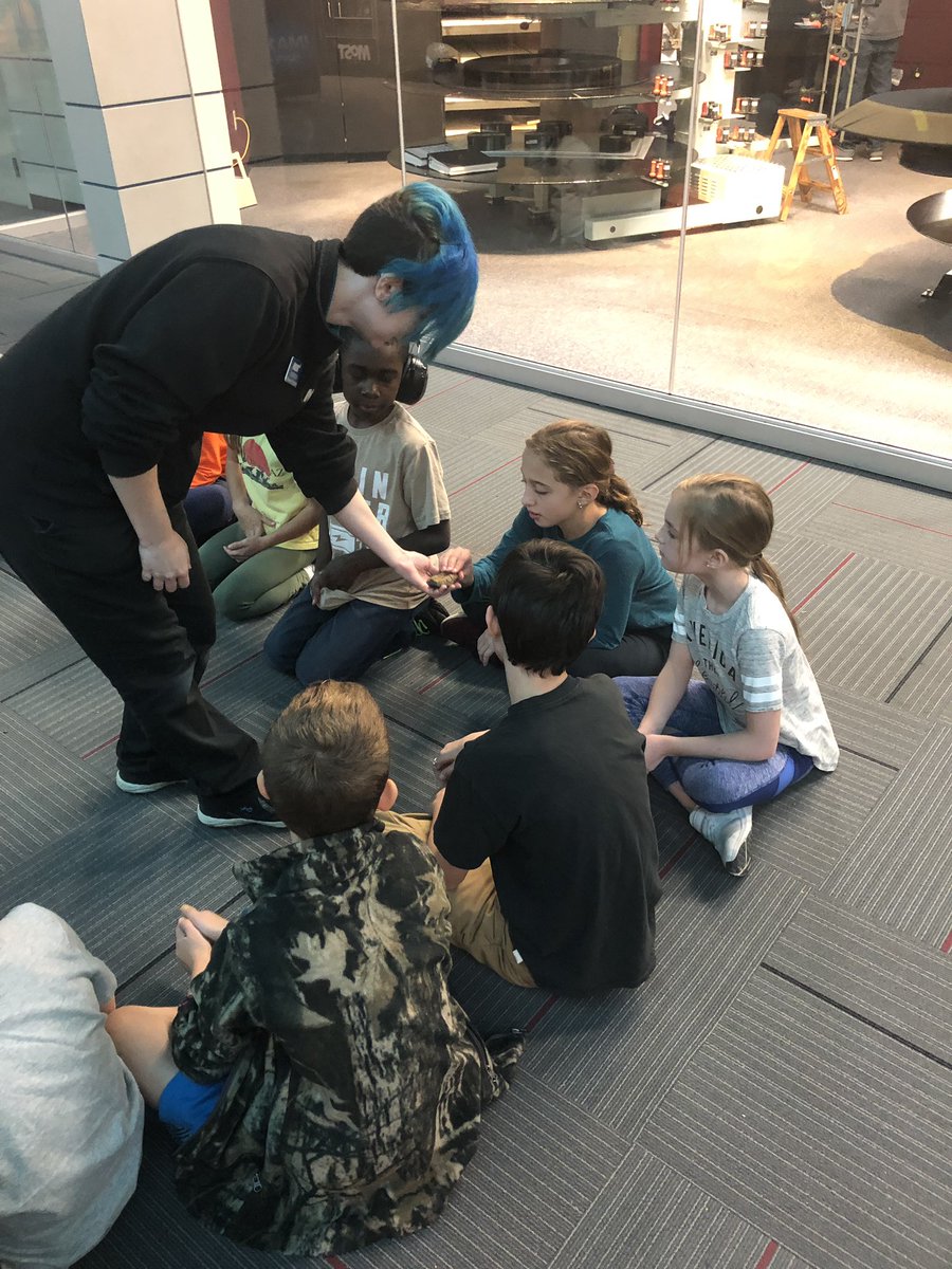 Ms. Nielsen at Syracuse Latin tweet media