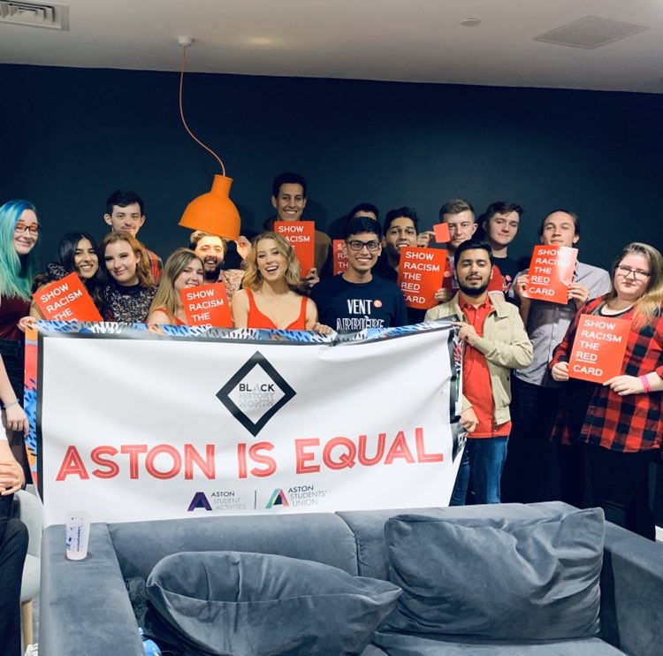 AstonUniPool's tweet photo. For our first social of the year, the club supported a great cause by wearing red for ‘Show Racism the Red Card’ day ❤️
Thank you to everyone who came and made it an absolutely cracking night 🎉
#AstonPool #WeAreAston #TeamAston #WRD2019 #UpTheAston https://t.co/BIWU24yPQj