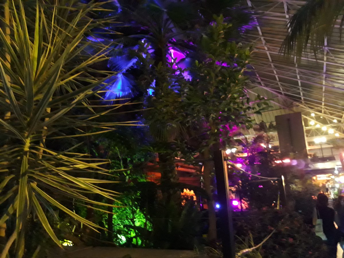 geoffmulgan's tweet photo. Futurefest late on the future of storytelling...and how we read what's important or trivial in the flood of events around us #FutureFestLates https://t.co/ldCDeILrTP