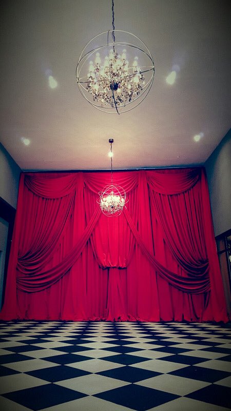 QuestEvents_'s tweet photo. Layer, shape and drape! #questevents #WeddingPlanner #specialevent https://t.co/KFj53o842q