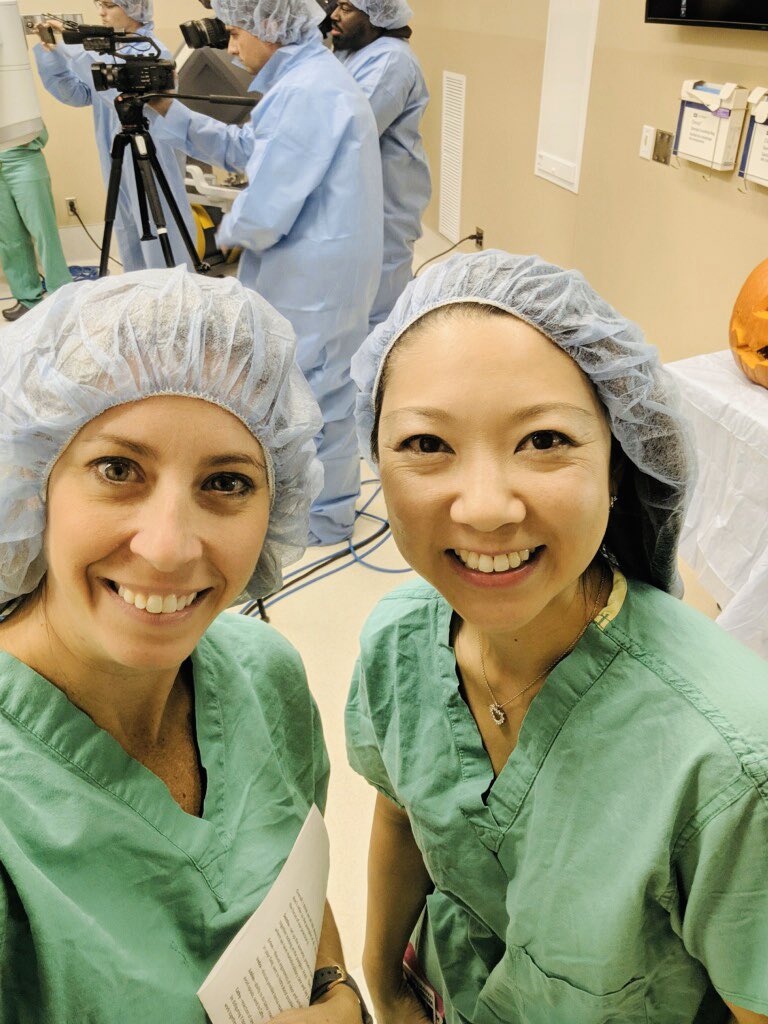 Wendyhfu01's tweet photo. Sneak peek: in the OR with @Ashley_Sherry on a special surgical case. Stay tuned with @AtriumHealth for more details. @BrentDMatthews #surgicalcase #technology https://t.co/AMFxIyGdRK