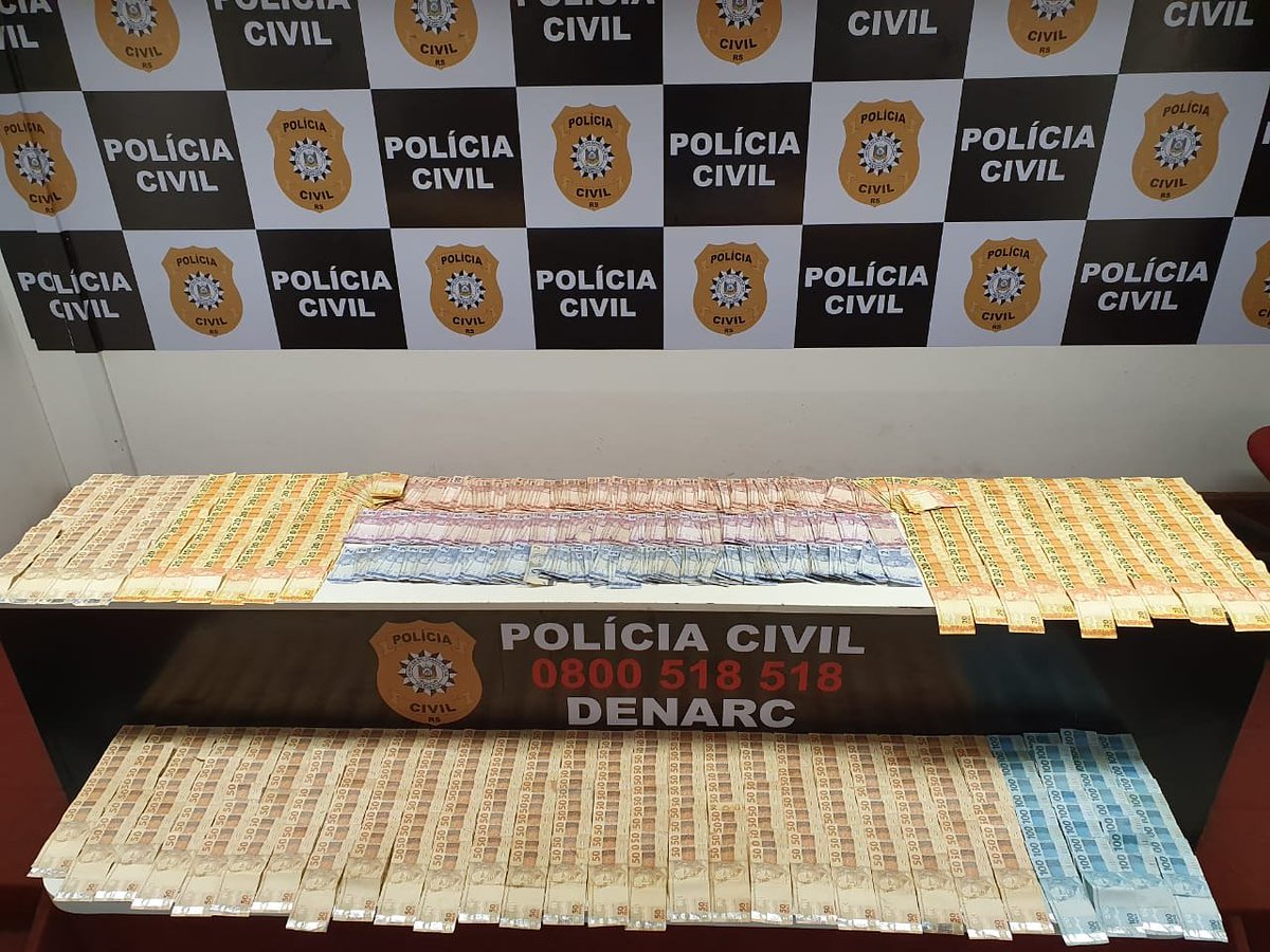 * DENARC APREENDE MAIS DE R$ 30.000,00 EM CUMPRIMENTO DE MANDADO DE BUSCA E APREENSÃO NO BAIRRO JARDIM ITU, NA CAPITAL*, na manhã desta quinta-feira (24/10). O local da ação foi palco, há duas semanas de um homicídio e 03 tentativas, resultantes da disputa por pontos de tráfico.