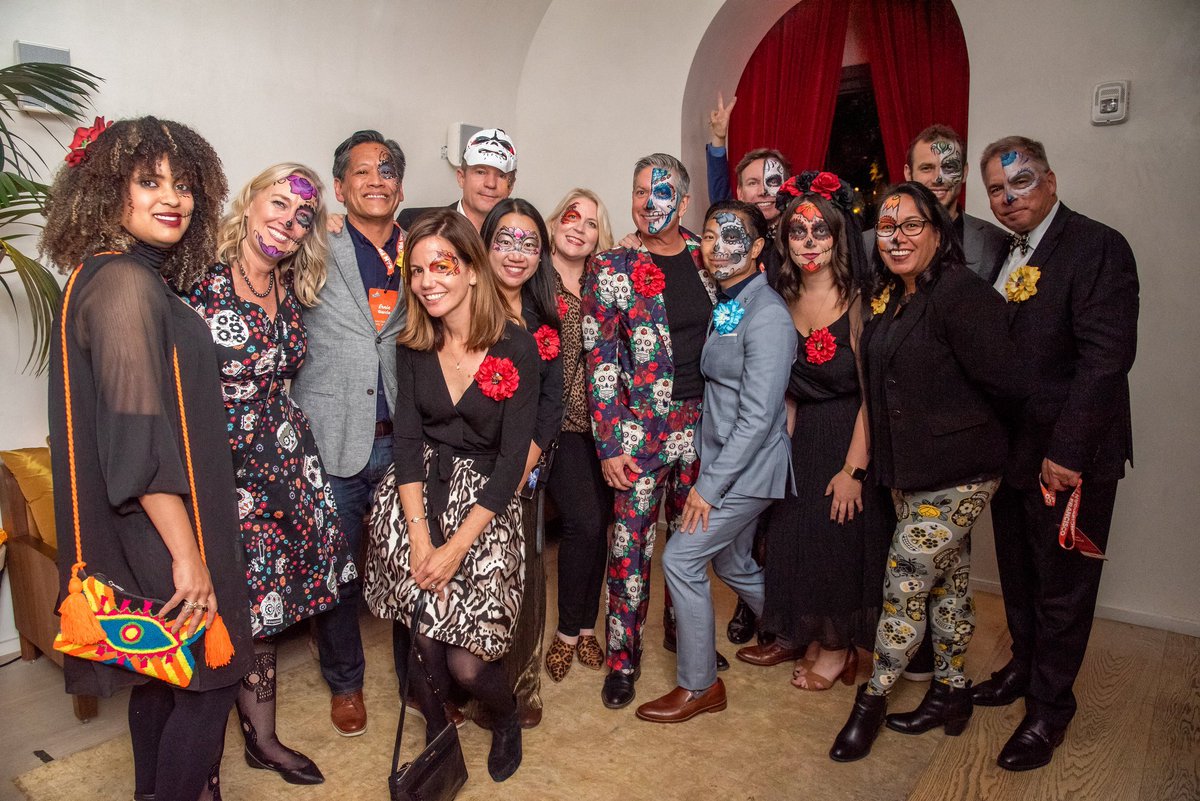 SFMeetings's tweet photo. Big thanks to all of our partners and New York clients who made our Day of the Dead event unforgettable. #MeetinSF https://t.co/M2zOIlBZTq