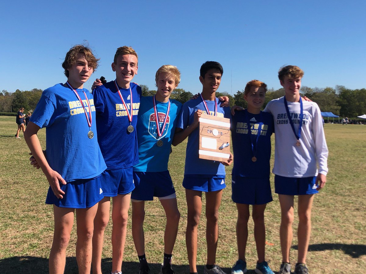 wcsBHSXC's tweet photo. Congratulations to Girls - Regional Champs and Boys - Regional Runner-Up. Both headed to State! https://t.co/9FPj8QzV5L