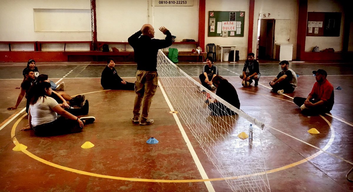 QUE TODO LOS DEPORTISTAS SEAN FELICES ⁦<a href="/DeportesAR/">Deportes Argentina</a>⁩ ⁦@andiscapacidad⁩ ⁦@PilarInclusion⁩ ⁦<a href="/NicoDucote/">Nico Ducoté</a>⁩ 🤙🏾♿️🌈 #PARAVOLEY