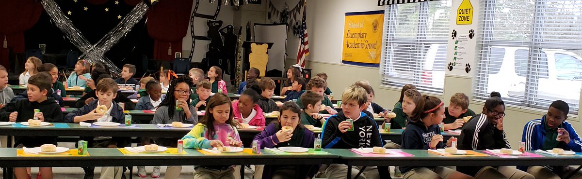 HNC73's tweet photo. This morning, BBE's 1st 9 weeks Honor Roll students walked the "red carpet" and enjoyed donuts.
#DaretobeaBEAR   #TPSDPride https://t.co/uEVS5vj64g