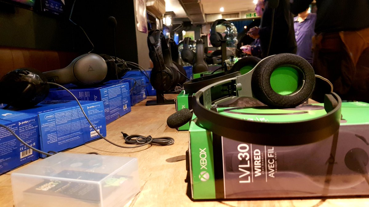 xDevilNeverCry's tweet photo. Awesome and eventful night courtesy of @PDPgaming @LittleBigPR & @drinkrelaxplay !!!
Expect some product reviews soon
#PDPGamingLondon
#PDPGamingLDN https://t.co/f0VniTB3Vb