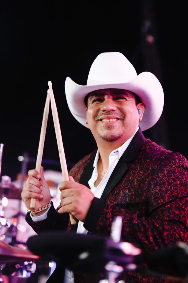 #RosayEspina en los primeros lugares de popularidad de <a href="/MonitorLatinoMx/">MonitorLatinoMex</a> ¡Gracias por su apoyo!...