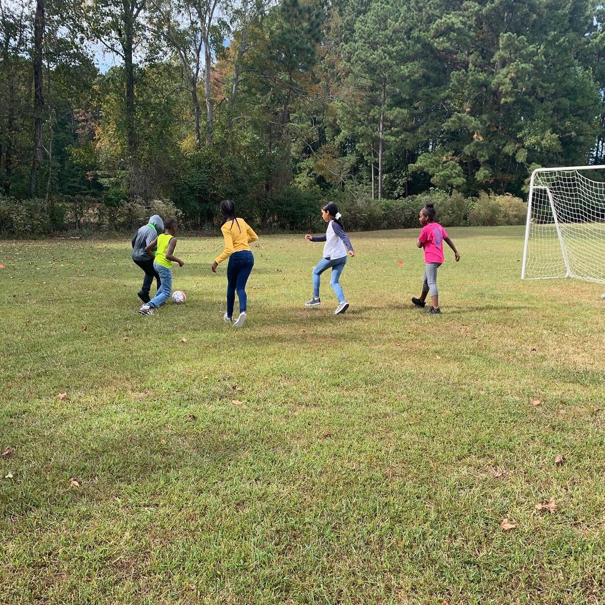 Ga_Revolution's tweet photo. Our After School Program kids over at Fairview Elementary are having a blast with Coach Sam! ⚽️ 
#garevs https://t.co/Lkz7aB7VDJ