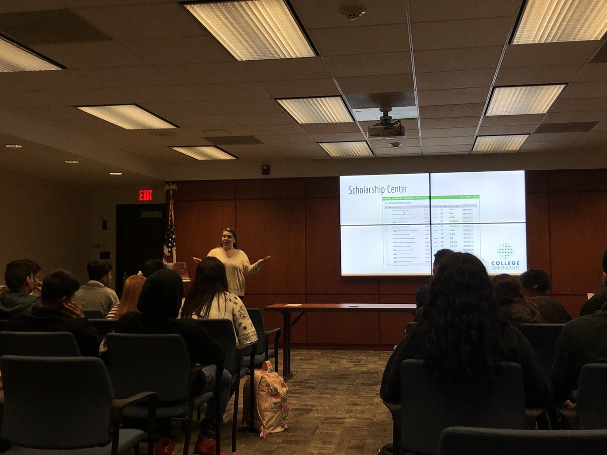 MrsAlvarez214's tweet photo. Getting information about scholarships & colleges that meet full financial need from College Greenlight at #LograTuMeta @District214 https://t.co/L2YBc5shsg https://t.co/YFQCqqZp5d