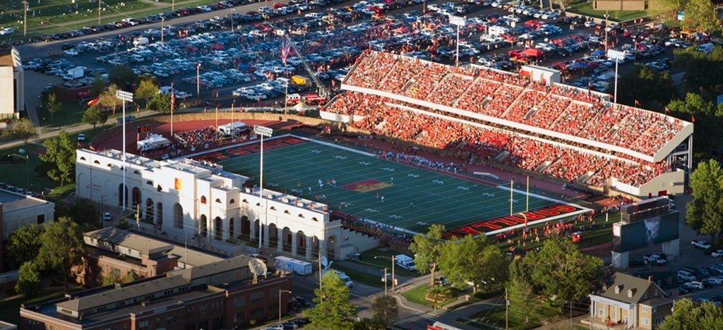 ArmsGunner's tweet photo. Excited to receive an offer from Pitt State 🦍 @davewiemers https://t.co/3KwL4quzb9