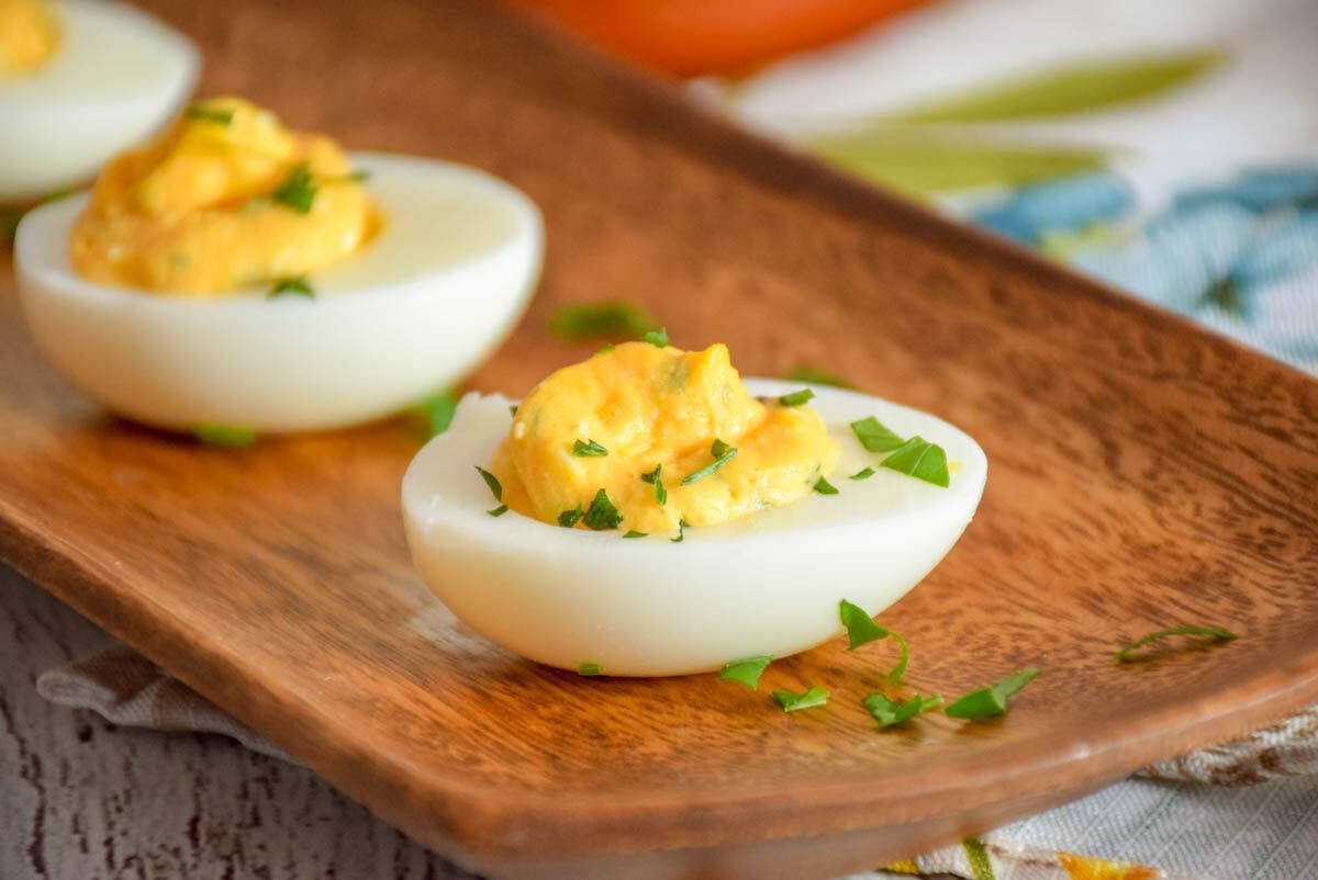 GrumpysHoneyB's tweet image. Buffalo Style Stuffed Eggs are naturally Keto friendly and so delicious!
#buffalostyle #deviledeggs

Recipe Here: bit.ly/2VbTbxH