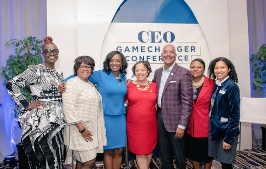 trudybourgeois's tweet photo. We had such an amazing time at the  @elcinfo CEO Gamechanger Conference &amp; Gala in DC. The ELC focused on Strategic Vision 2021 &amp; shared groundbreaking research on obstacles to placing more black executives in P&amp;L positions. #mlms25 #LeadingwithPurpose #inclusiveleaders https://t.co/pd58VQPwbt