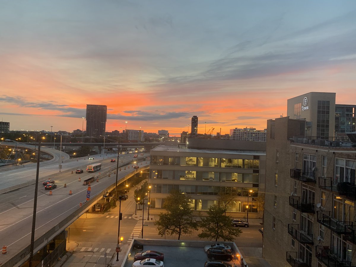 zmanFOB's tweet image. #chicagosunset