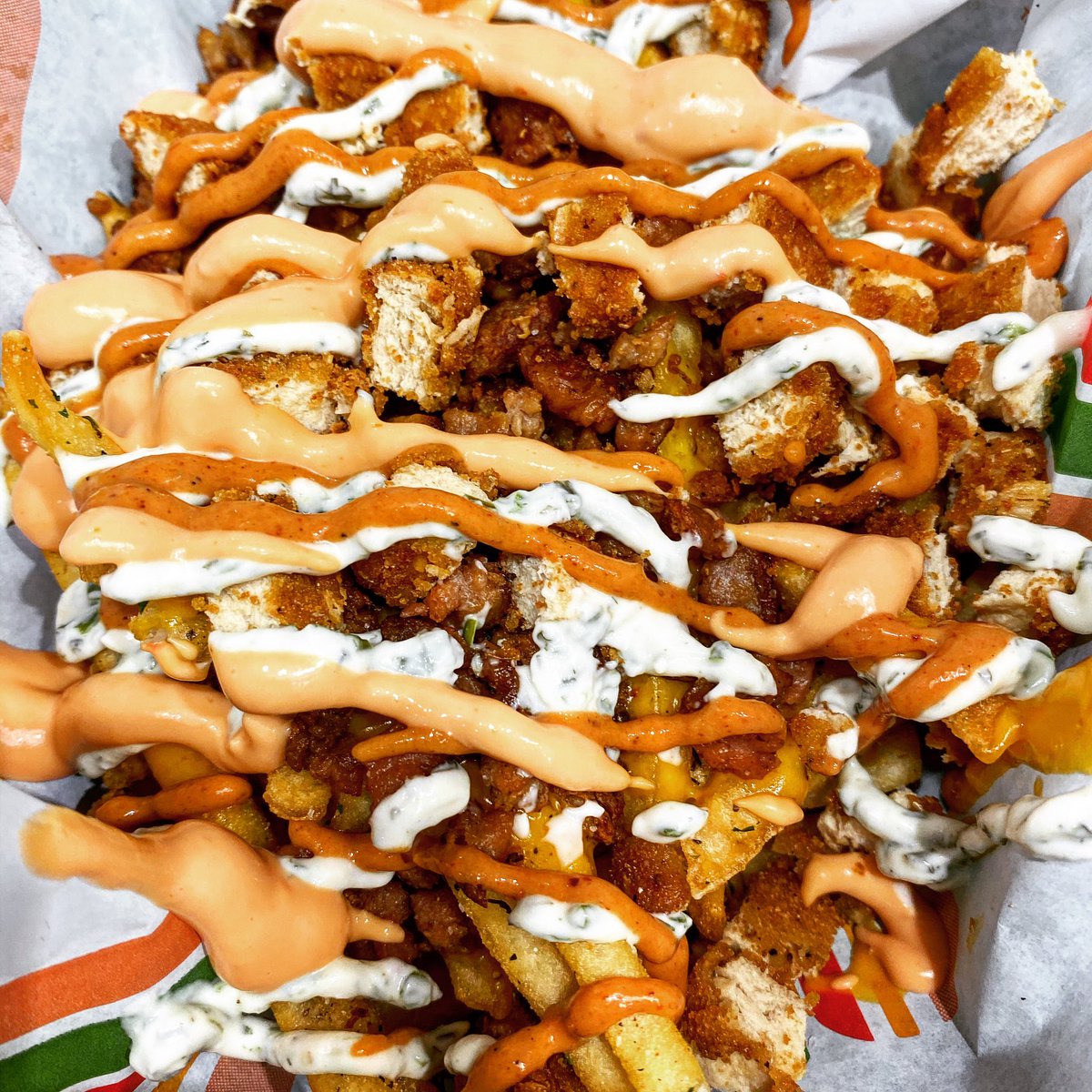 TheBurgerPatch's tweet photo. Load up on good karma with your #LoadedShovel tonight. 10% of sales from 6-10pm benefit @SacCovered. #patchsecretmenu #eatburgerpatch #allthesauces #plantbased #veganjunkfood #vegan @exploremidtown #dogood #supportlocal #giveback #feelgood #sacramento @sacfoodandbooze https://t.co/9RUe1uANxg