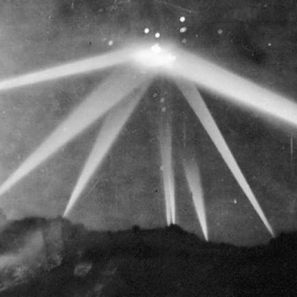 Theories on the Battle of LA in 1942? Spooked military? Actual enemy? Or UFO (Alien kind)? Let's discuss.