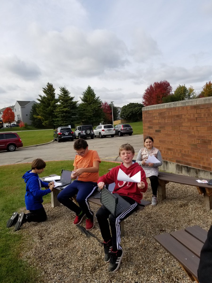 InnovatorRhea's tweet photo. We tested ring wings during enrichment today. We had some high flyers. #STEM #nasadesign #engineerthinking #rocketscience #FutureReady @mustangpride204 https://t.co/8YUj0WOo9x