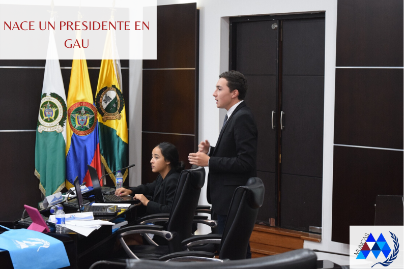 MUN_CAS's tweet photo. #ChasingTheChange | En GAU, los delegados luchan por dejar en alto el nombre del candidato Álvaro Uribe y comprobarle a la sociedad colombiana que habrá una luz después de la presidencia de Andrés Pastrana.
¿Lo lograrán?
https://t.co/bzUTyBohHn https://t.co/YImKgwEagm