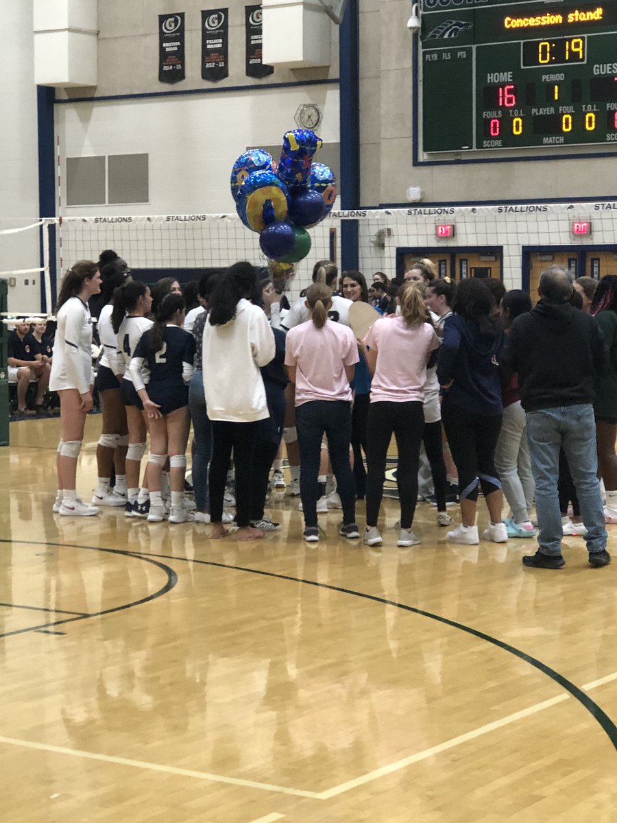 The amazingly talented Katelyn Clarke sets a new benchmark with her 1000th career kill! Watch out 👀👀 #baller &amp; #greatkid <a href="/SoCoHypesquad/">StallionNation</a> <a href="/socohs/">South County HS</a> @soco_principal <a href="/SoCoVolleyball/">SoCoVolleyball</a>