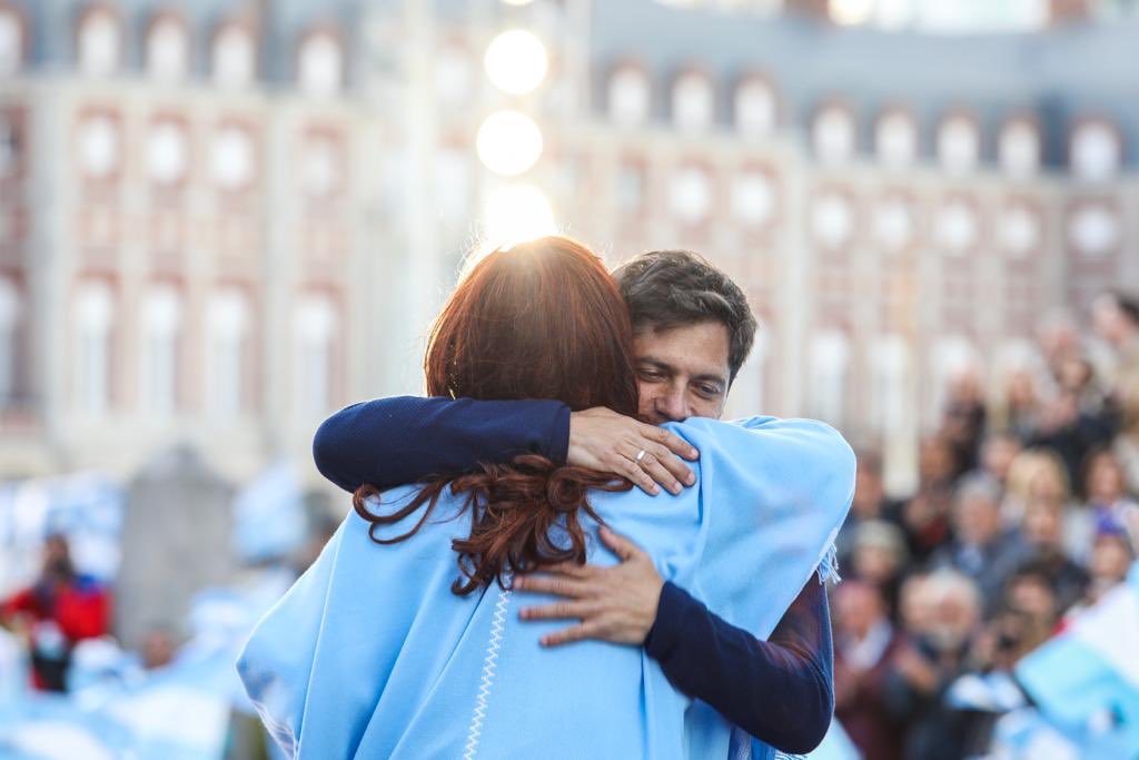 Kicillofok's tweet photo. Gracias @CFKArgentina por la visión estratégica y la generosidad para con todos nosotros. 
#TodosEnMarDelPlata https://t.co/asD1Ll2qQy