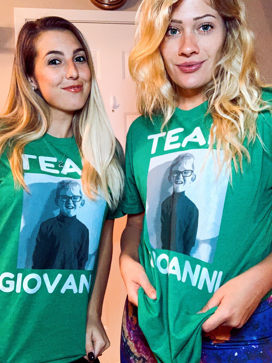 BabesOnBroad's tweet photo. The attire for today’s pod recording! #BabeSquad x #TeamGiovanni https://t.co/JZJHKbbZqA