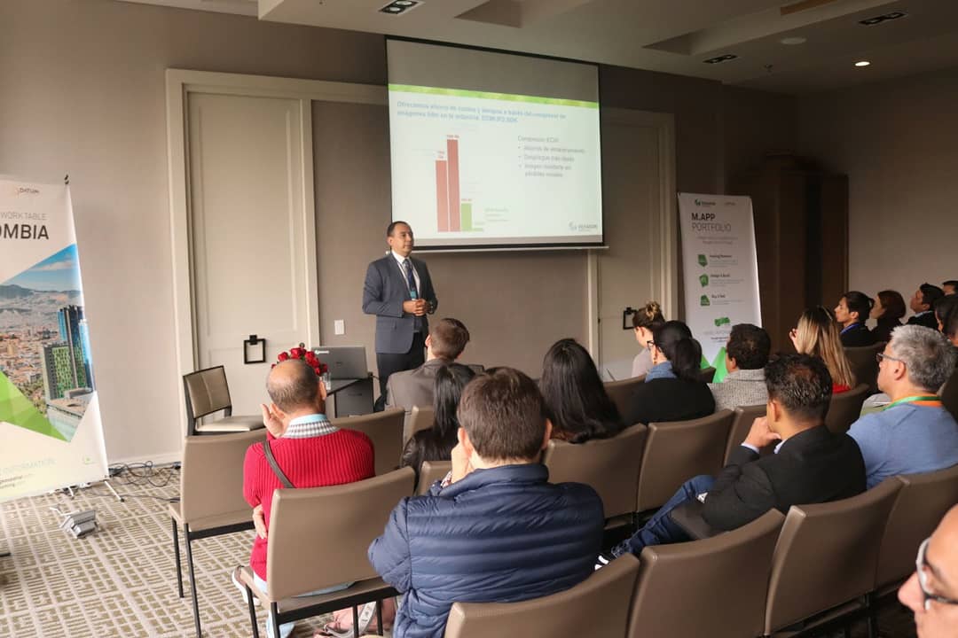 DatumIngenieria's tweet photo. Agradecemos a todos los asistentes a #HexagonGeospatialDay un evento enfocado en las plataformas geoespaciales que combinan las mejores tecnologías. 

#Datum #Datuming #HGD #Agradecimientos #EventosDatum https://t.co/rSZUgJzdNG