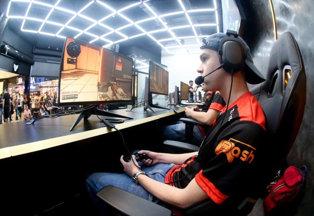 Saudações, reis!

Assim como na sul-americana, todas as nossas lines usam em seus campeonatos <a href="/DASHControles/">DASH Controles</a>, afinal, os melhores merecem o melhor não é mesmo?

Quem quiser um desconto na hora de comprar seu produto Dash use o código “AMAZING” ao finalizar a compra

#BeAmazing ♣️