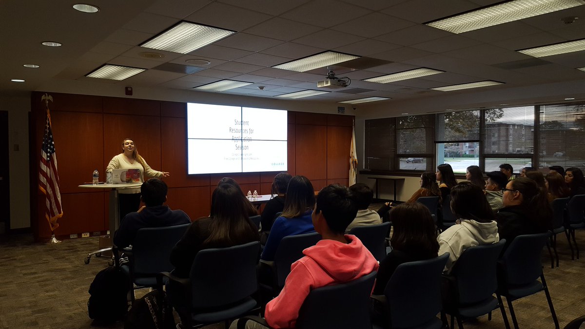 GMedina_IL's tweet photo. As always TY Cassandra from @cgreenlight for sharing a wealth of information w/ 3 sessions of @District214 students today. S/O to @NLU_Wheeling @HarperCollege & all of tonight's orgs in support of the BPAC event! 💖 https://t.co/dMX9i6alk0
