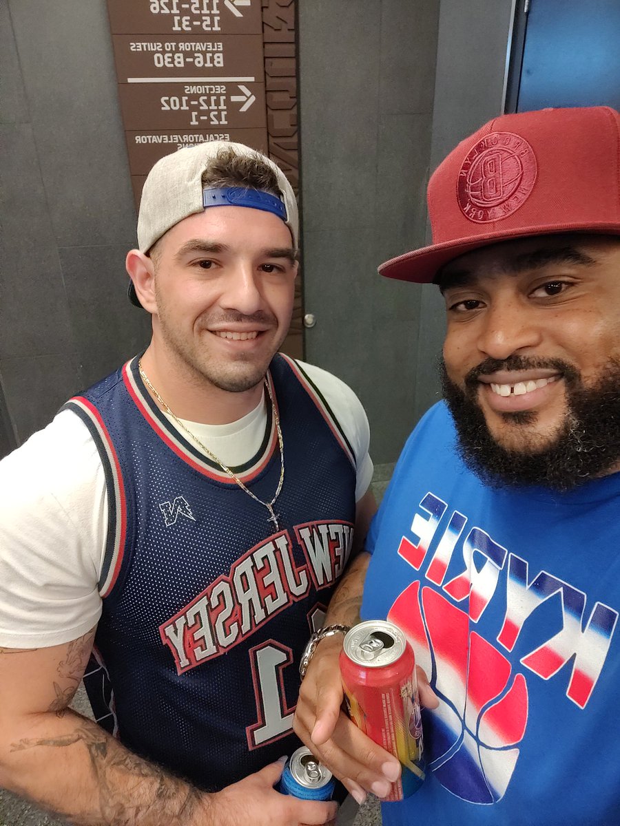 Br00klynWay15's tweet image. Was real dope meeting @FlatbushAndAtl . Look forward to more games and good times. Had to wear his threads to game 1 #letsgoNets #Brooklyn