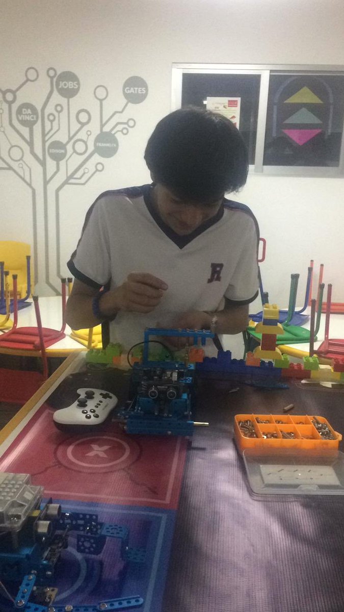 ReimsOficial's tweet photo. Nuestro equipo #BurstTechTeam sigue preparándose para representarnos en MakeX Robotics Competition- City Guardian #soyreims #teamreims @profesreims  @FEInnovamex #secundariareims #primariareims #exalumnosreims https://t.co/KQQ6lpgC9a
