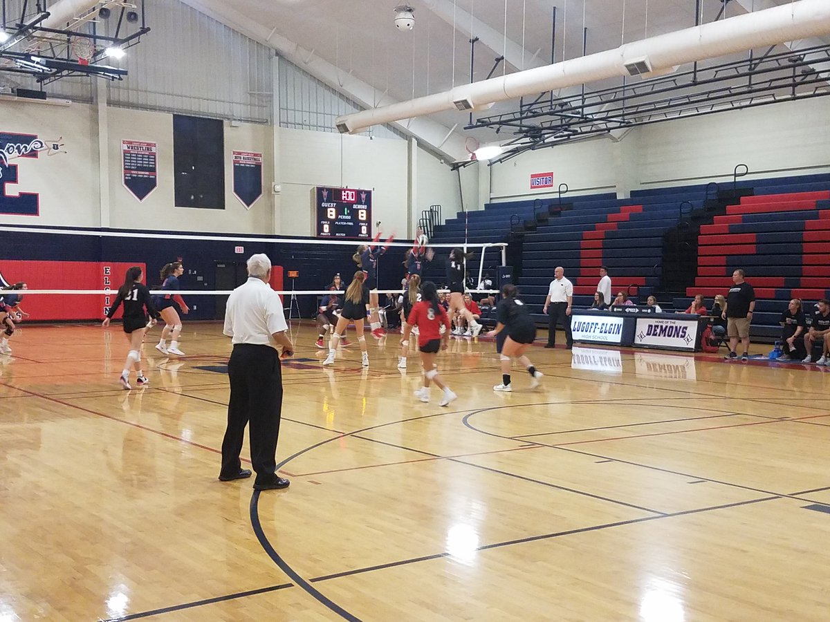 DrCarlosGrant's tweet photo. @WadeHampton_HS
Volleyball win Game Five 15-6 to capture victory against Lugoff-Elgin HS. We now advance to Round 2 at Mauldin HS next Tuesday. This is the 1st playoff win in 8 seasons. TOTALLY AWESOME!
#LeadingLikeGenerals https://t.co/BeZKQgAVz6