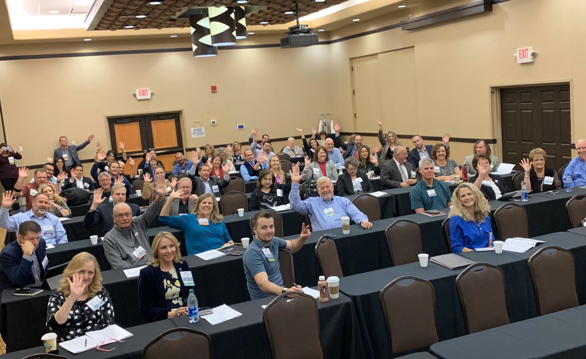 KenKHira's tweet photo. @_AAED #fallforum @KosmontTweets #retailrealities https://t.co/nverVHHD2n