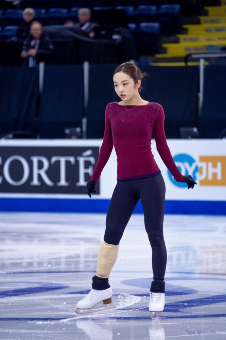  GP - 2 этап. Skate Canada International Kelowna, BC / CAN October 25-27, 2019 - Страница 7 EHs4PGTU8AArUQP?format=jpg&name=small