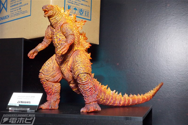 電撃ホビーウェブ 50rt S H Monsterarts バーニング ゴジラ 19 が初展示 クリア成型の上に彩色を施した大迫力のフィギュア T Co Cfyu2abmai Godzilla ゴジラ 魂ネイション T N19 T Co Kv9pahloyp