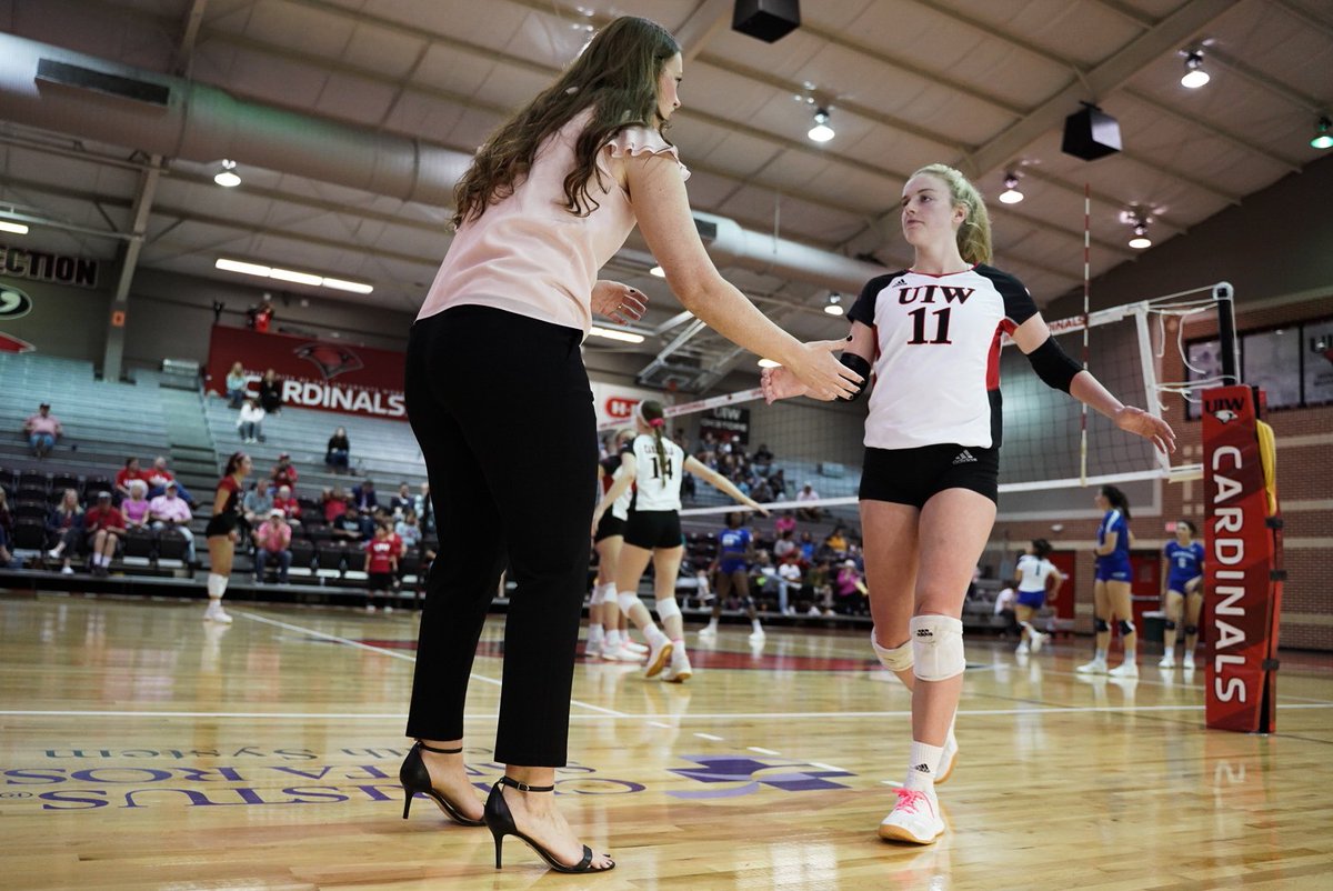 SportsByRLI's tweet photo. @UIWVolleyball pulls out the victory tonight! #TheWord #UIW #Volleyball #collegesports #sportsphotography #sanantonio #sanantoniophotographer #sonya7iii #sony https://t.co/ELDMgNZ6pE