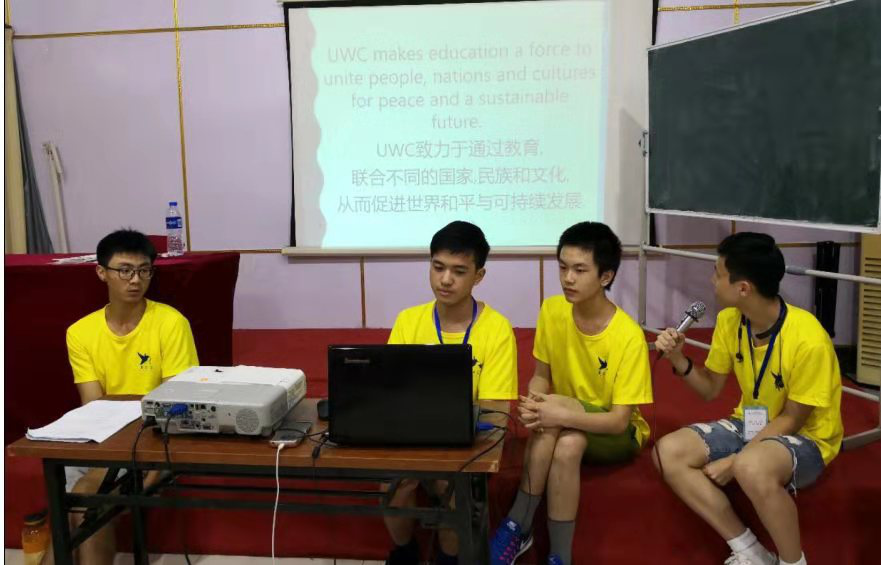 UWCCSC's tweet photo. Last September, Bell Luo, a current student of UWC Changshu China, learned that the 20 students from Yunnan Province Bell and his team taught online all got admitted to top universities in China.

For stories behind :https://t.co/VQ7Hz3jsNl https://t.co/npYdJqyQtM