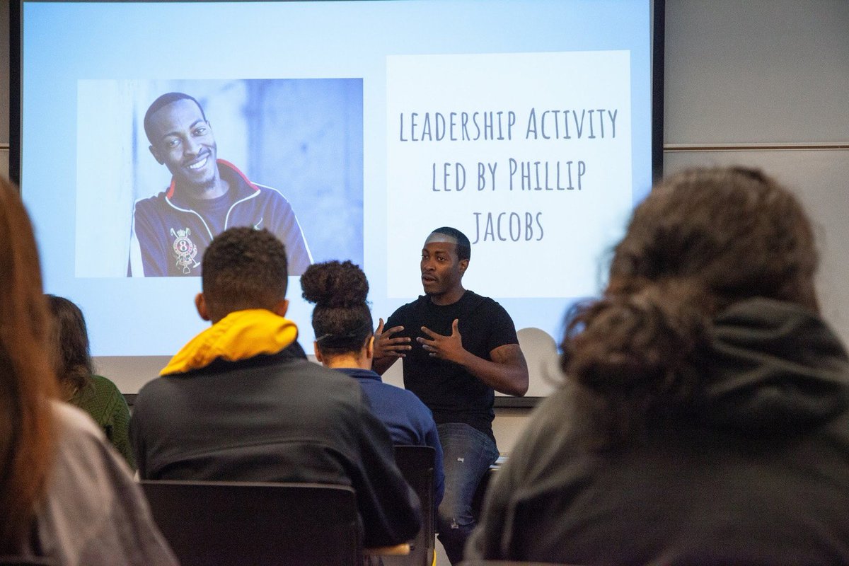 Loved connecting with the Early Connection student leaders at my alma mater @SeattlePacific. Good times! #SharpSkills #RebelFirm #Stuckinthegrind #Speaker #Accuracy #YouAretheSolution