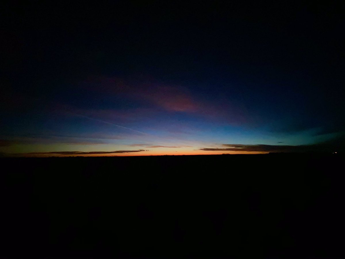 CanadianFarmKid's tweet image. Harvest at dusk 
#westcdnag