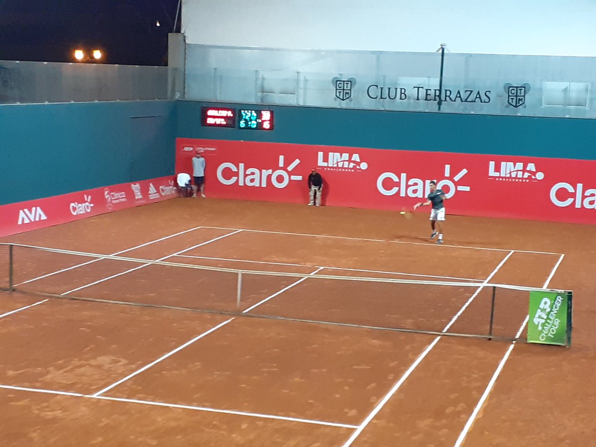 RogerMartinSR's tweet photo. ¡Juan Pablo Varillas demostrando por qué es la raqueta nacional número 1! El peruano viene ganando 4-1 el 2do set @liberoperu #VamosPerú #ATPLimaChallenger https://t.co/NZVStlS3KB