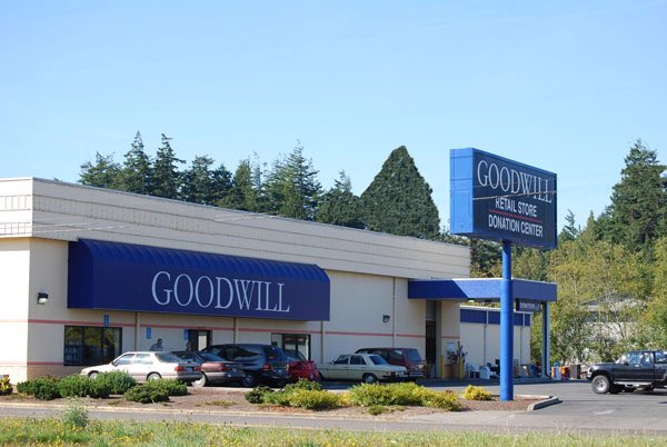 EPreventers's tweet image. one mans trash is another mans treasure, help save the earth and donate your ewaste! 🤩