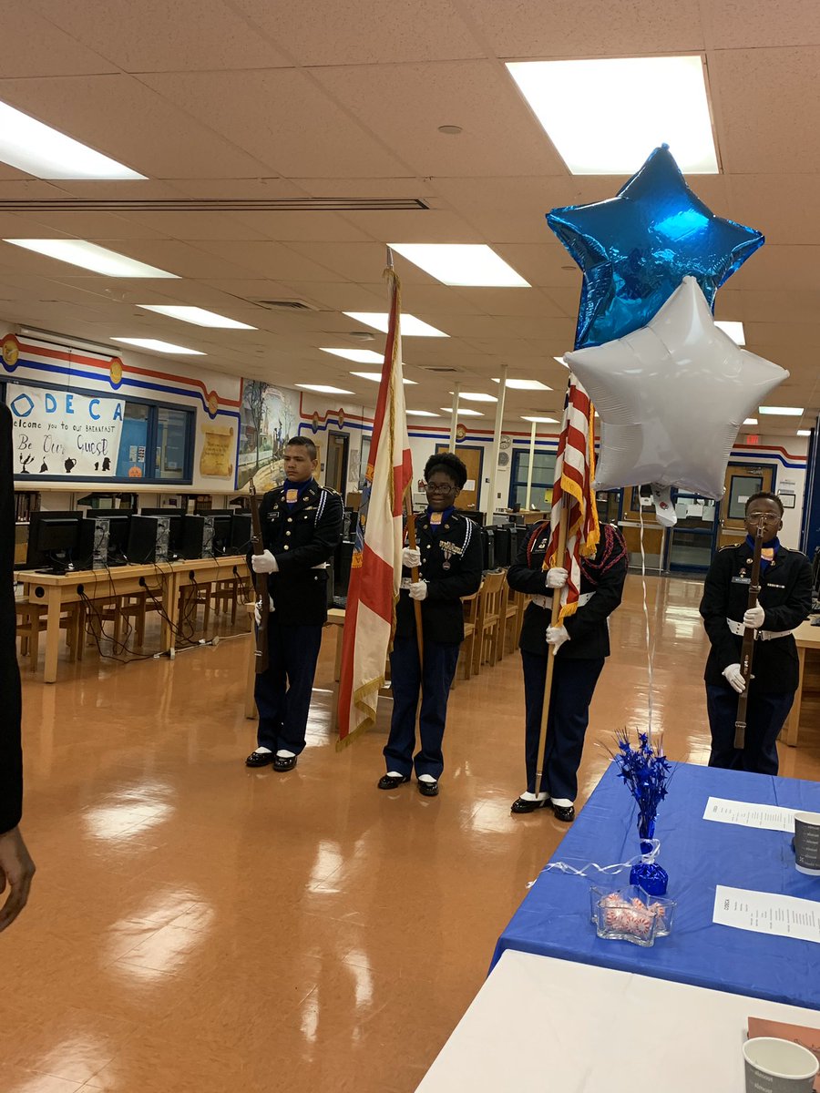 msformoso's tweet photo. Check out our @miramarfldeca breakfast!  Our Patriots did an outstanding job organizing this event.  This is the 1st year I missed it :( As a former DECA President, I was truly with you in spirit! https://t.co/FBNSbGnIxv