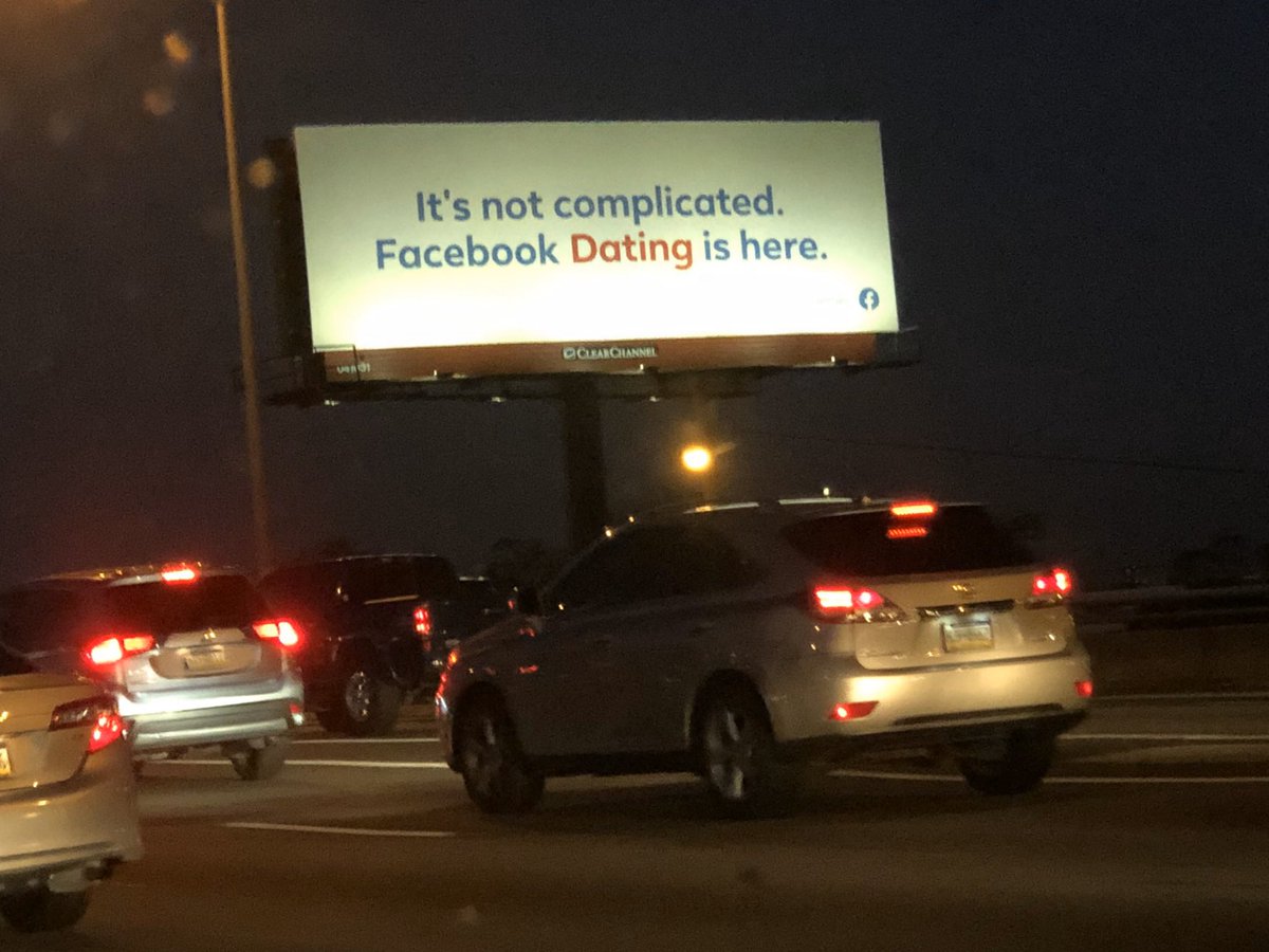 Sean_T_OGrady's tweet photo. Minimalist, playful and on #brand. @facebook nailed it with this board. It completely stood out from the other 30+ boards on my ride into #Philly this morning. https://t.co/FXZwYsC5WI