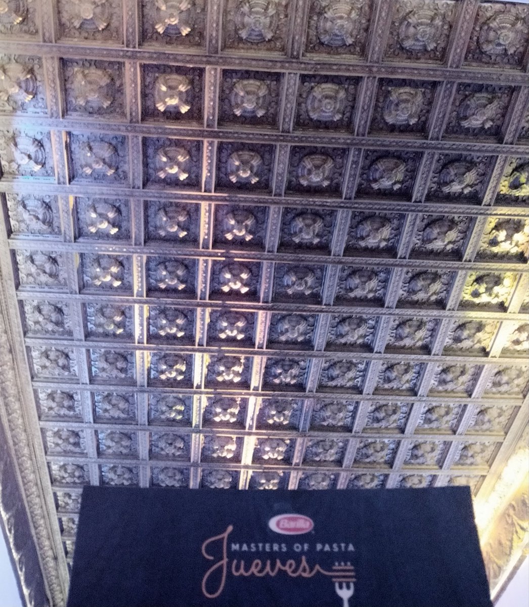 Lisandroft's tweet photo. #juevesbarilla #spaghettiface https://t.co/ndQjAnexVs