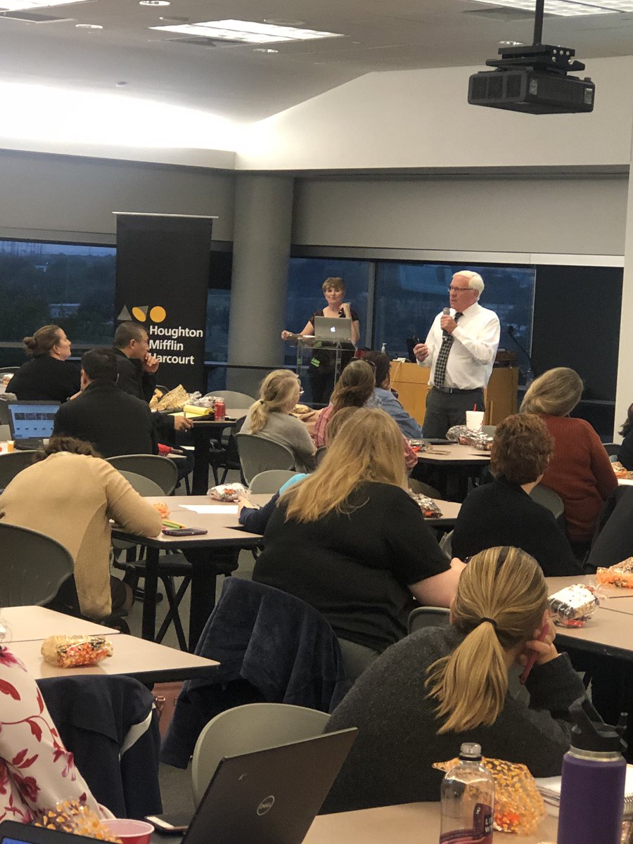 Not even the heavy rain could keep us away from learning from two of the best @KyleneBeers  and @BobProbst ways to increase student comprehension using close reading.  #noticeandnote @iInstructIrving