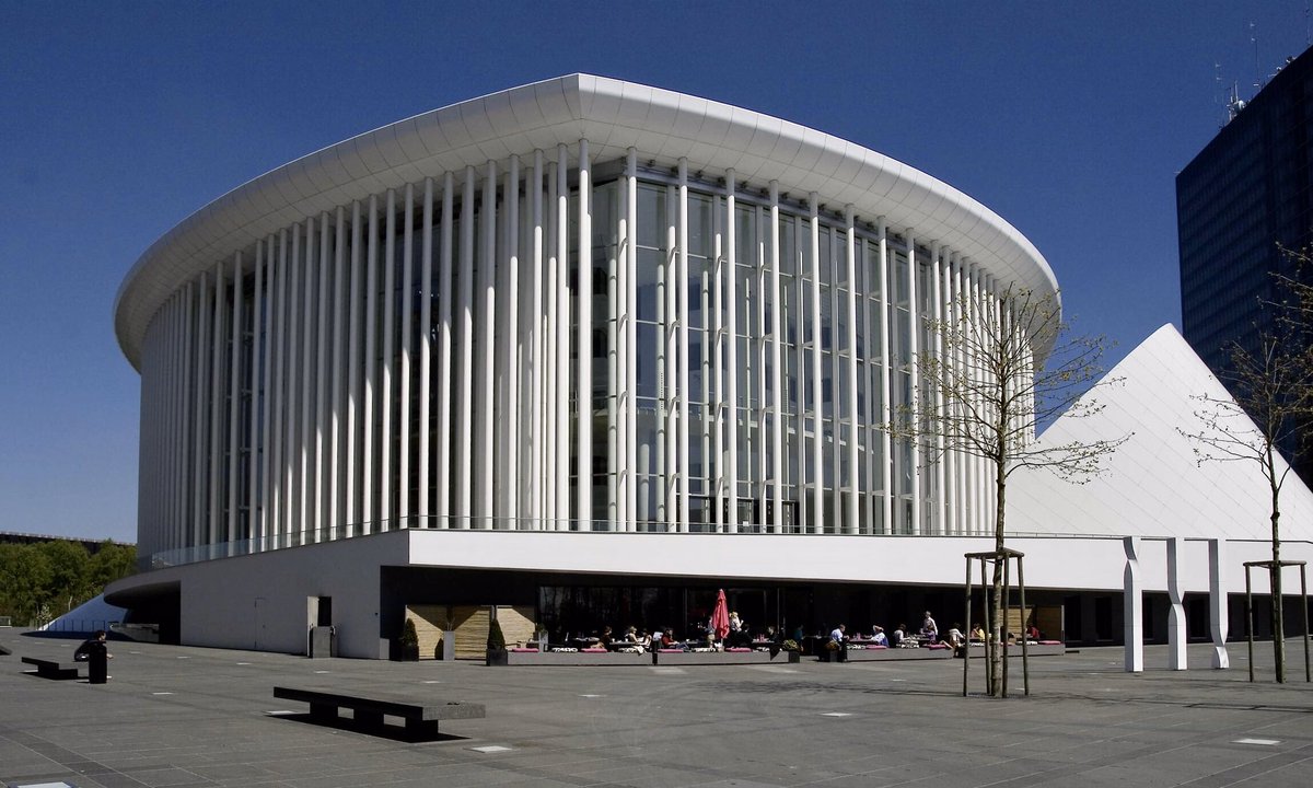 What a great time in Luxembourg with fabulous musicians in such a great hall !!! Bravo to Regula Mühlemann, Maximilian Kromer, Rolando Villazon and the Luxembourg Orchestra for this joyful evening with W.A. Mozart !