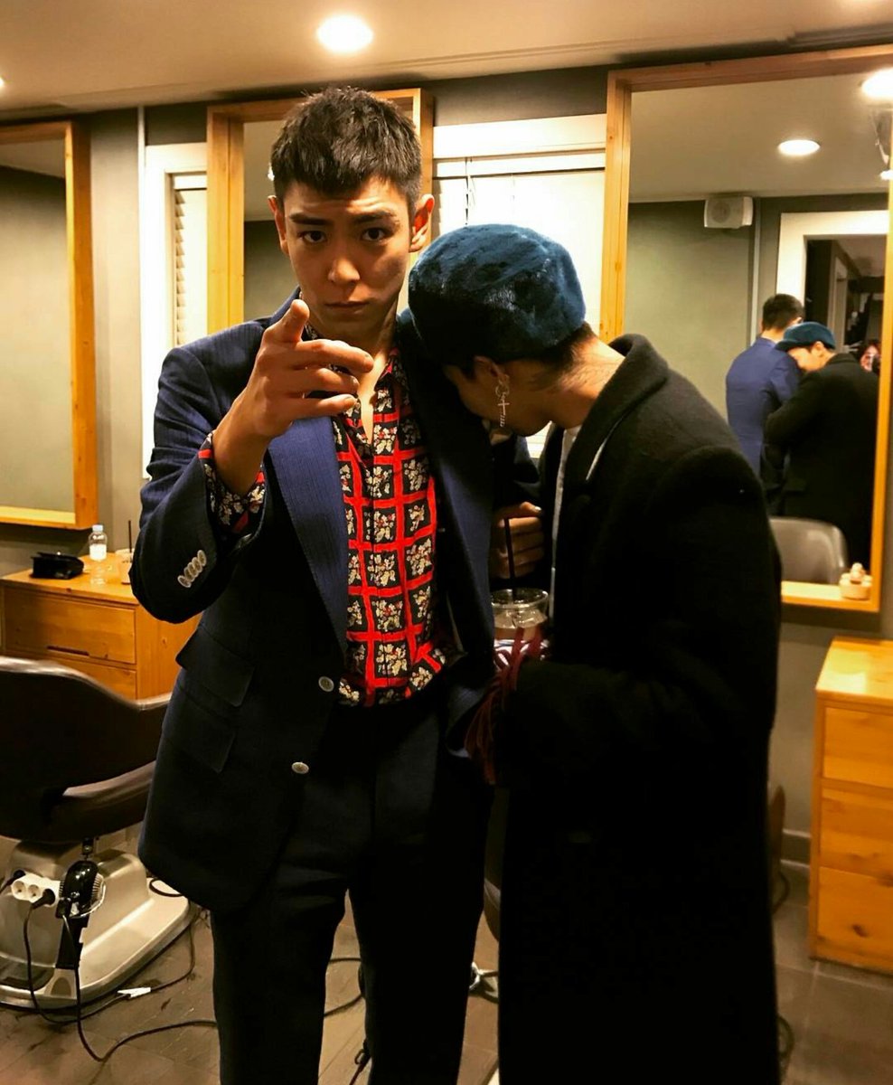Ammmy7Vip's tweet photo. ไปส่งกันแล้ว ก็ต้องไปรับกันปะ ไม่ได้ขี้ชิปนะ แค่คาดหวังเฉยๆ 555  #GDRAGON https://t.co/6y8lY62yN6