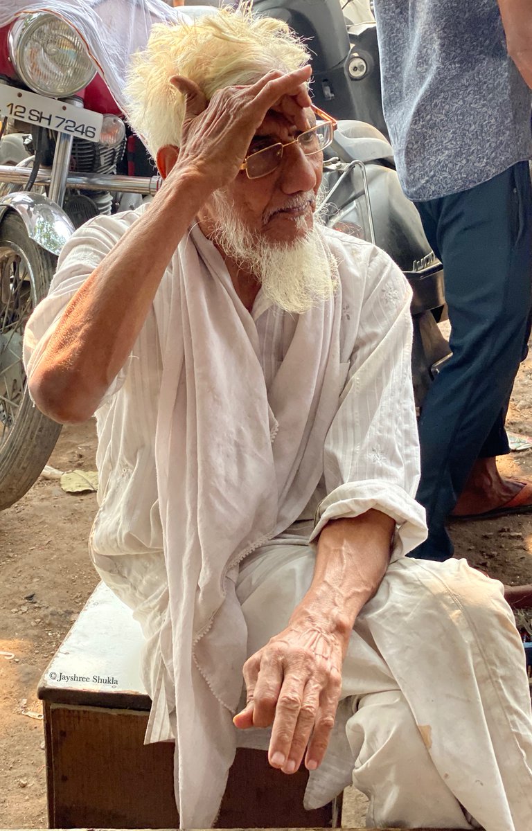 A lifetime has passed, dear brother, seeking the future in these lines.
#WanderingsInDelhi
wanderingsindelhi.com