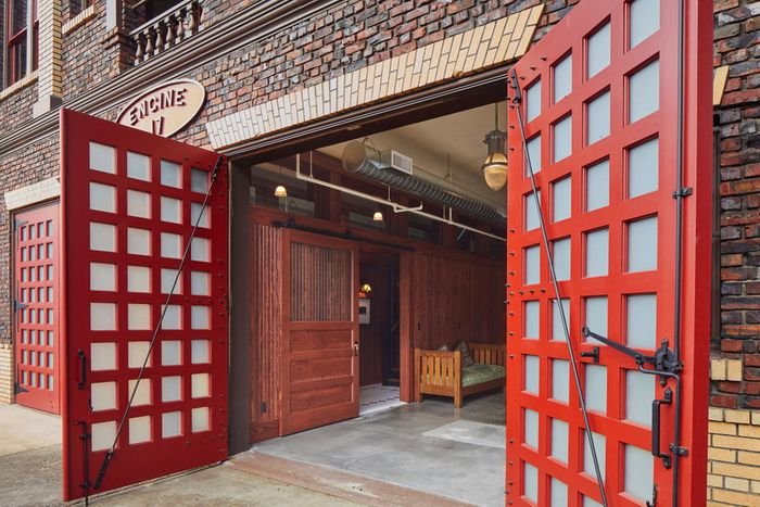 Janet Eastman (@janeteastman) on Twitter photo 1912 #Portland #firehouse, built to hold horse-drawn trucks, is now a home thanks to Karla Pearlstein of Restoring History <a href="/RestoreOregon/">Restore Oregon</a> Donovan Harding oregonlive.com/life-and-cultu… 1912 #Portland #firehouse, built to hold horse-drawn trucks, is now a home thanks to Karla Pearlstein of Restoring History <a href="/RestoreOregon/">Restore Oregon</a> Donovan Harding oregonlive.com/life-and-cultu…